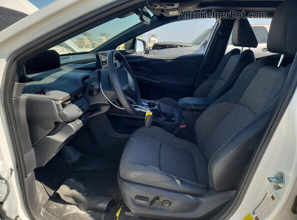 JTMBCAEBXTJ007147 2026 TOYOTA BZ White Widok wnętrza z przodu