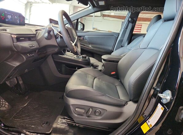 JTMBDAFB7TA001608 2026 TOYOTA BZ Black Vista interior delantera