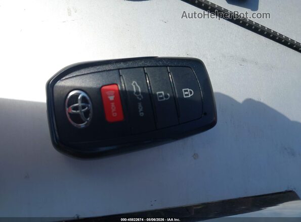 JTMBDAFBXTA004101 2026 TOYOTA BZ Red Vista del salpicadero