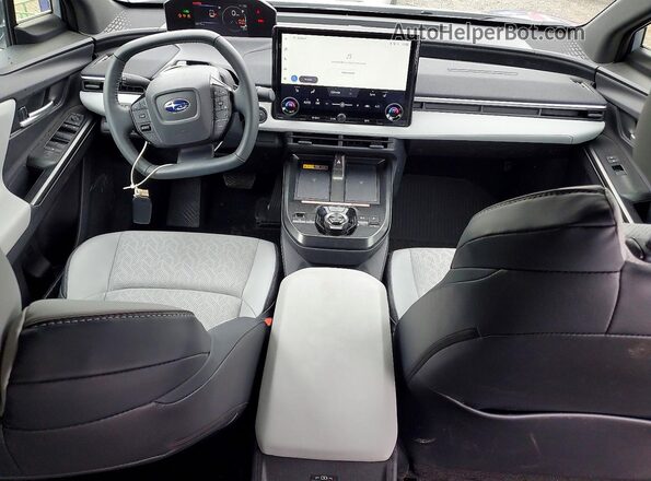 JTMBEAGC4TA000341 2026 SUBARU SOLTERRA Gray Vista del salpicadero