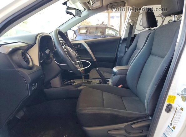 JTMBFREV0GJ071560 2016 TOYOTA RAV4 White Widok wnętrza z przodu