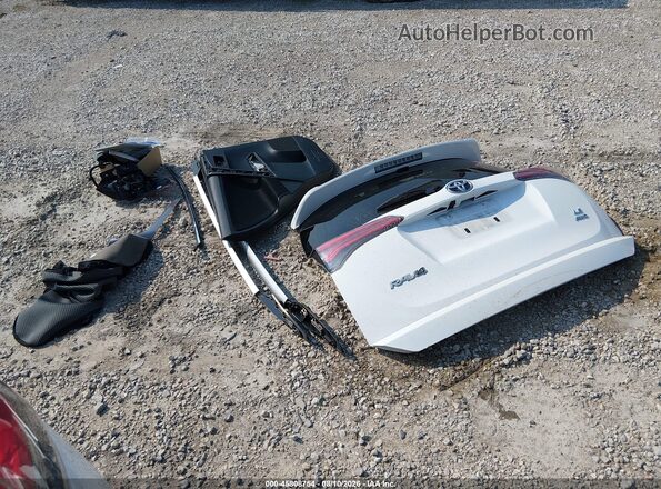 JTMBFREV4GJ059671 2016 TOYOTA RAV4 White Instrument cluster view