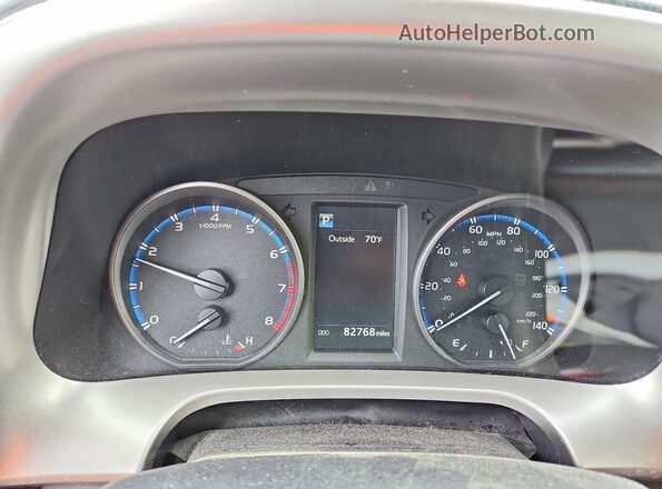 JTMBFREV5JJ720907 2018 TOYOTA RAV4 Charcoal ხელსაწყოთა პანელის ხედი