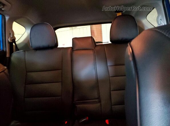 JTMBFREV7HJ135417 2017 TOYOTA RAV4 Blue Вид задніх сидінь