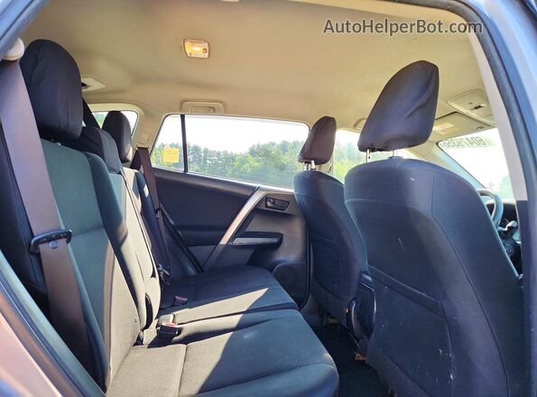 JTMBFREVXJD230039 2018 TOYOTA RAV4 Silver Вид задньої частини салону