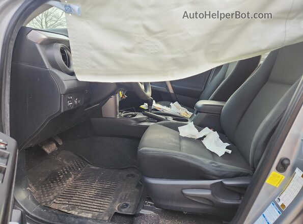 JTMBFREVXJD250713 2018 TOYOTA RAV4 Silver 