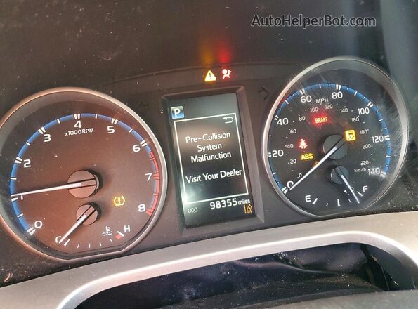 JTMBFREVXJJ233394 2018 TOYOTA RAV4 White Вид щитка приладів