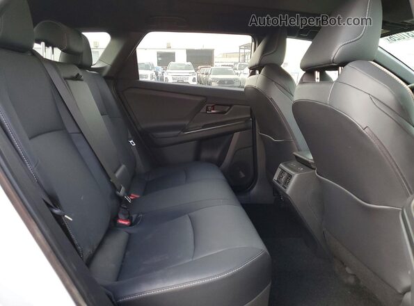 JTMBGAHB4TY601532 2026 TOYOTA BZ White Widok wnętrza z tyłu