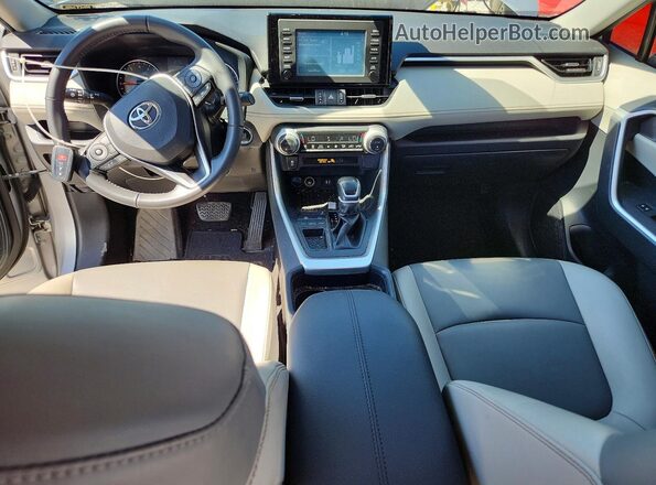 JTMC1RFV3KD517001 2019 TOYOTA RAV4 Silver Առջևի վահանակի տեսք