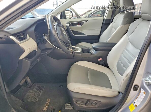 JTMC1RFV4KD030339 2019 TOYOTA RAV4 Gray Vista interior delantera