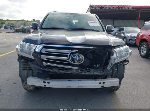 JTMCY7AJ7J4064567 2018 TOYOTA LAND CRUISER Черный Вид спереди