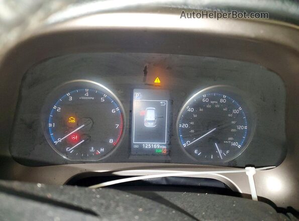 JTMDFREV3JJ258100 2018 TOYOTA RAV4 Gray ხელსაწყოთა პანელის ხედი