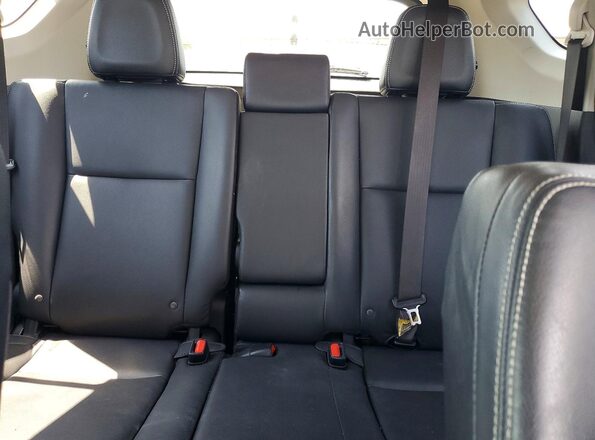 JTMDFREV5HJ714172 2017 TOYOTA RAV4 Blue Вид задніх сидінь
