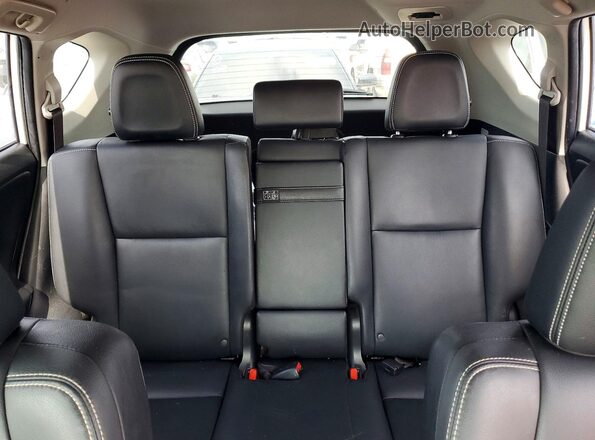 JTMDJREV4HD126129 2017 TOYOTA RAV4 White უკანა სავარძლების ხედი