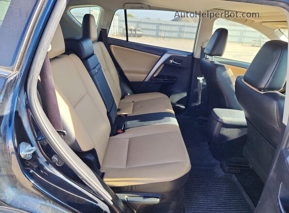 JTMDJREV6JD237772 2018 TOYOTA RAV4 Blue Widok tylnych siedzeń