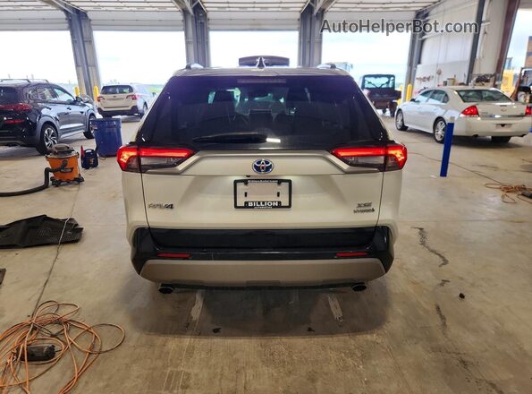 JTME6RFV0ND531596 2022 TOYOTA RAV4 White Հետևի տեսք