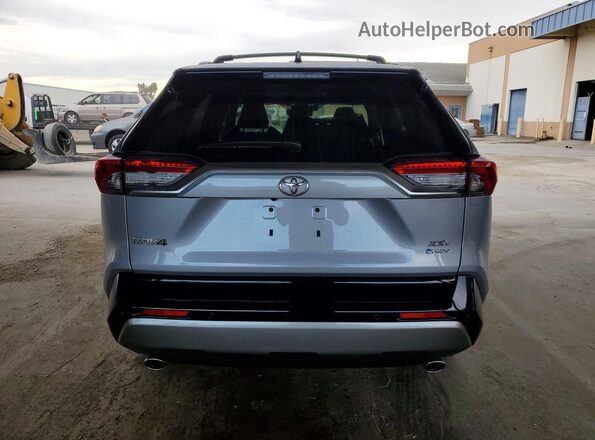 JTME6RFV0SD577215 2025 TOYOTA RAV4 Серебряный Вид сзади