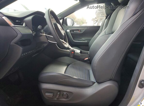 JTME6RFV0SD577215 2025 TOYOTA RAV4 Серебряный Вид салона спереди
