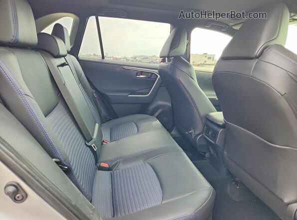 JTME6RFV4SD580263 2025 TOYOTA RAV4 Silver უკანა სალონის ხედი