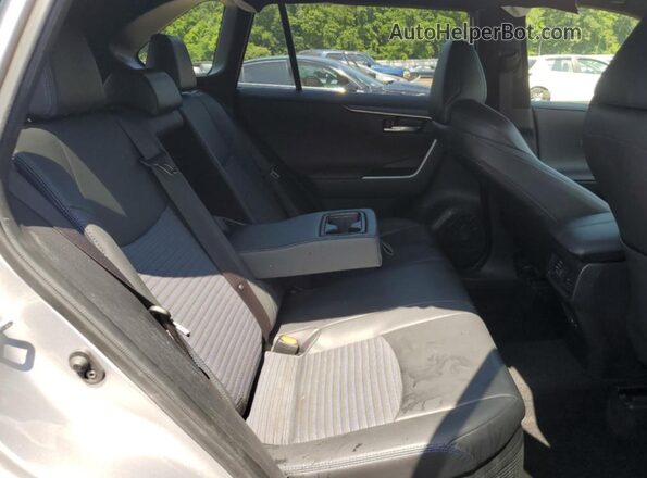JTME6RFV5ND521839 2022 TOYOTA RAV4 Silver Widok wnętrza z tyłu