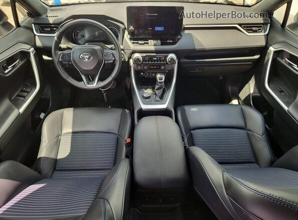 JTME6RFV9PJ032803 2023 TOYOTA RAV4 White Vista del salpicadero