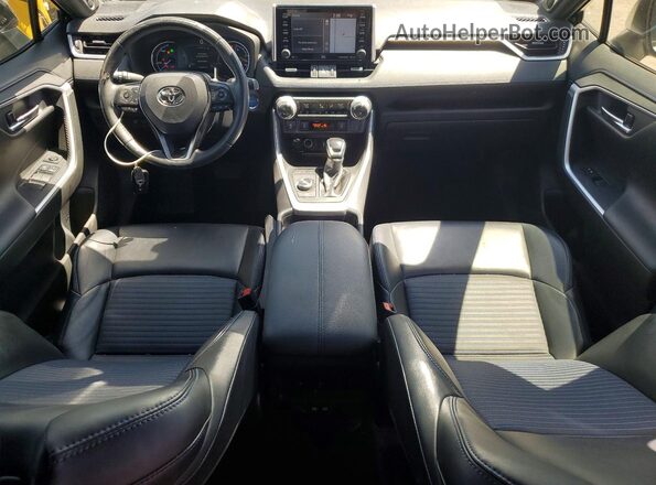 JTMEWRFV9LJ042208 2020 TOYOTA RAV4 White Вид панелі приладів