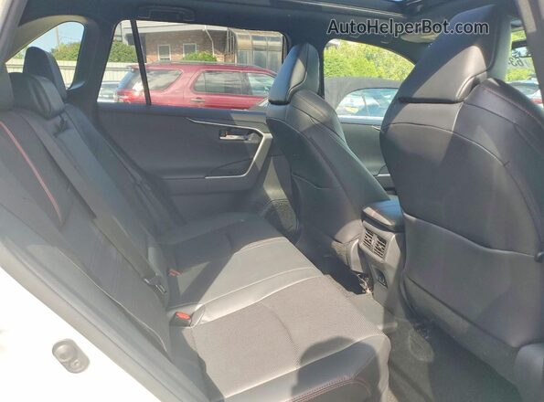 JTMFB3FV5MD012071 2021 TOYOTA RAV4 White Vista interior trasera