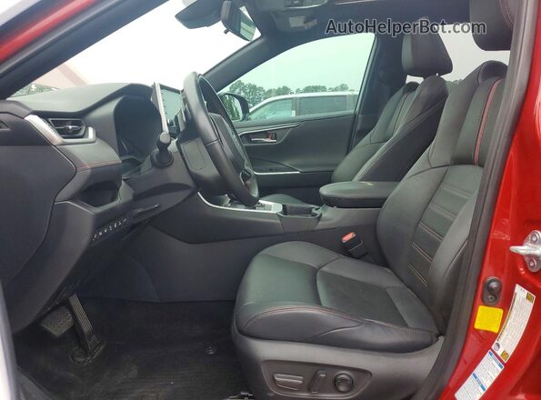 JTMFB3FV7MD059960 2021 TOYOTA RAV4 Red Вид салону спереду