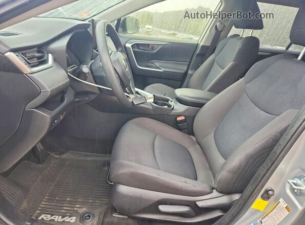 JTMG1RFVXKJ012706 2019 TOYOTA RAV4 Silver წინა სალონის ხედი