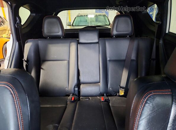 JTMJFREV6JD228381 2018 TOYOTA RAV4 White 