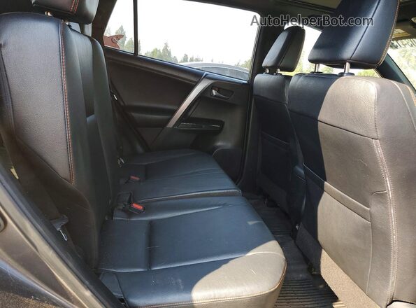 JTMJFREV8GJ103246 2016 TOYOTA RAV4 Gray Rear interior view