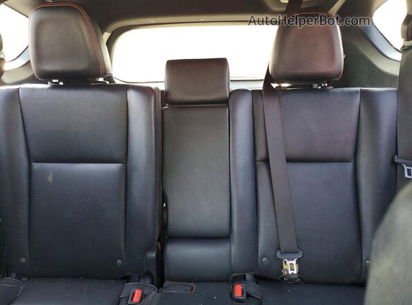 JTMJFREV8GJ103246 2016 TOYOTA RAV4 Gray Rear seats view