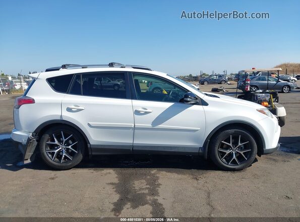 JTMJFREV9GD190329 2016 TOYOTA RAV4 Белый Вид задней части салона