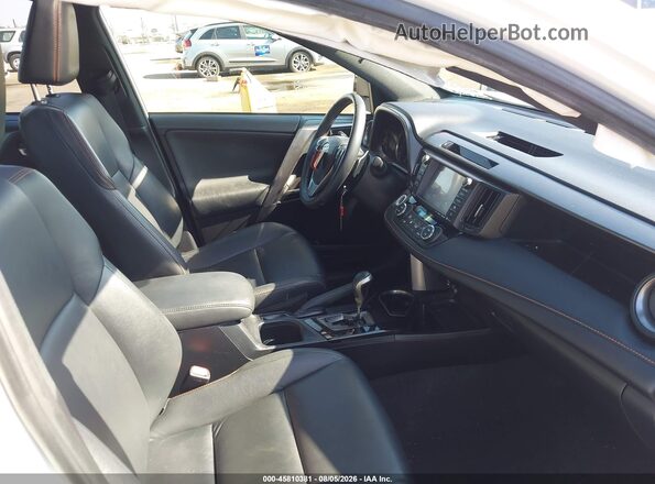 JTMJFREV9GD190329 2016 TOYOTA RAV4 Белый Вид салона спереди