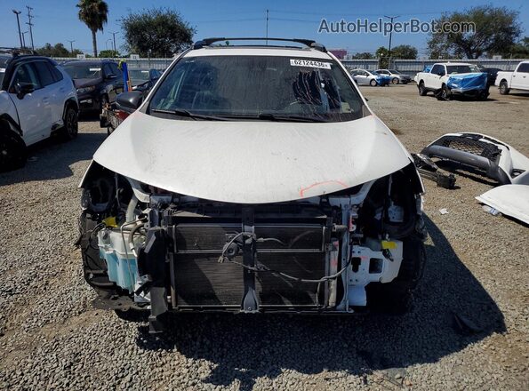 JTMJJREV3HD079565 2017 TOYOTA RAV4 White წინა ხედი