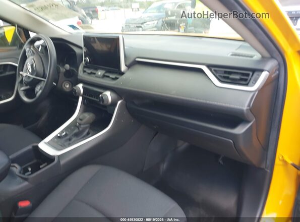 JTMLWRFV2PD187036 2023 TOYOTA RAV4 HYBRID Желтый Вид салона спереди