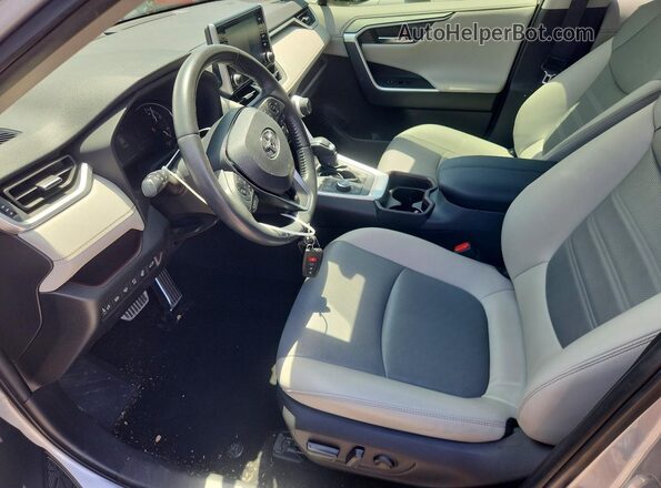 JTMN1RFV2MD083519 2021 TOYOTA RAV4 Silver Vista interior delantera