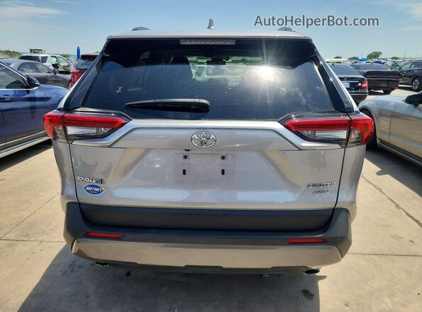 JTMN1RFV2MD083519 2021 TOYOTA RAV4 Silver Vista trasera