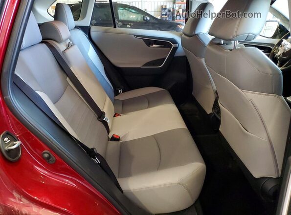 JTMN1RFV3LJ035768 2020 TOYOTA RAV4 Maroon Rear interior view