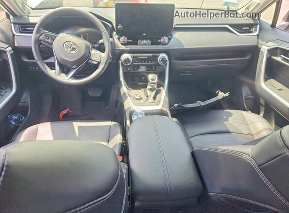 JTMN1RFV5PJ041996 2023 TOYOTA RAV4 White Առջևի վահանակի տեսք