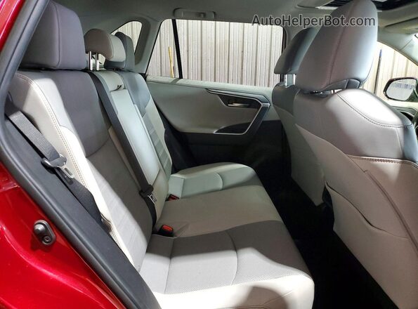 JTMN1RFV7LJ026670 2020 TOYOTA RAV4 Red Rear interior view