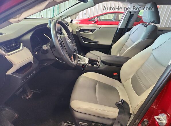 JTMN1RFV9MD070377 2021 TOYOTA RAV4 Red Front interior view