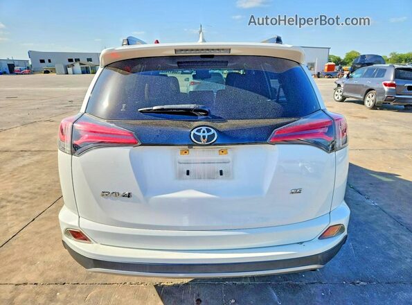 JTMNFREV7JJ154522 2018 TOYOTA RAV4 White Vista trasera