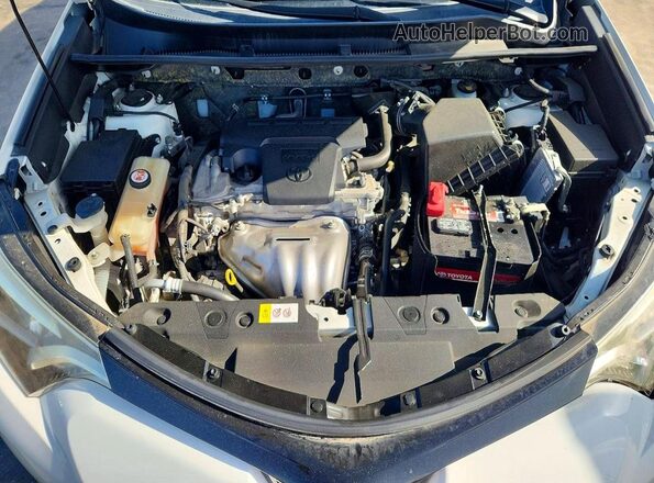 JTMNFREV7JJ154522 2018 TOYOTA RAV4 White Vista del compartimento del motor