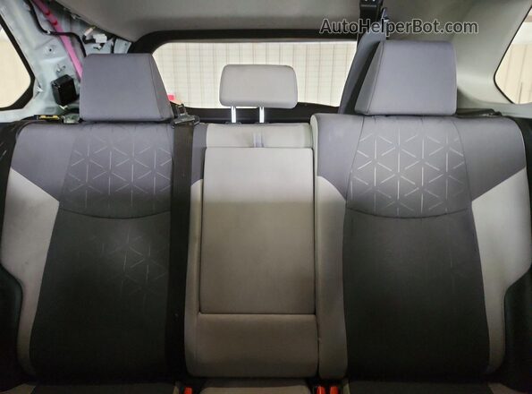 JTMP1RFV1PD095285 2023 TOYOTA RAV4 White Widok tylnych siedzeń