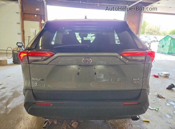 JTMP1RFV5KD505319 2019 TOYOTA RAV4 Green Rear view