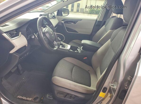 JTMP1RFV5LD059710 2020 TOYOTA RAV4 Silver Вид салону спереду
