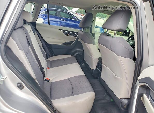 JTMP1RFV5LD059710 2020 TOYOTA RAV4 Silver Вид задніх сидінь