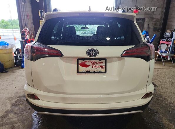 JTMRFREV1GJ063529 2016 TOYOTA RAV4 White Հետևի տեսք