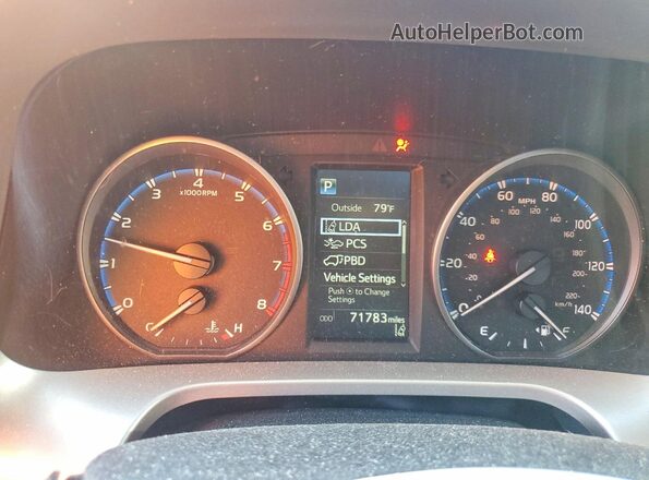 JTMRFREV1HJ111371 2017 TOYOTA RAV4 Синий Вид щитка приборов
